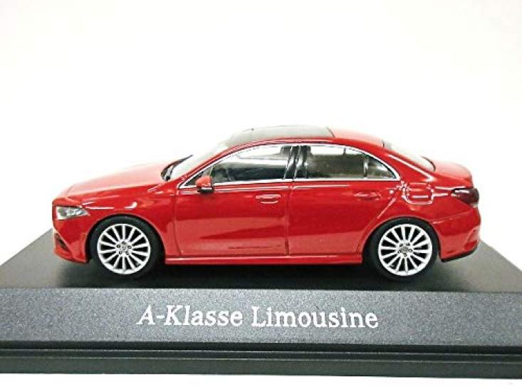 Zakázkový měřítkový sedan 2019 W177 Mercedes-Benz 1/43 Mercedes-Benz třídy A (Červené)