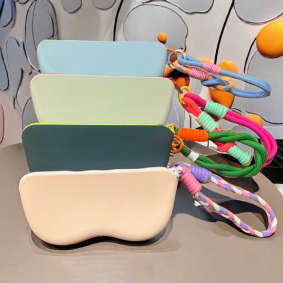 Silicone Glasses Bag Portable Protective Glasses Case Scratch-Resistant Eyeglasses Pouch Hanging Protective Cover with Lanyard