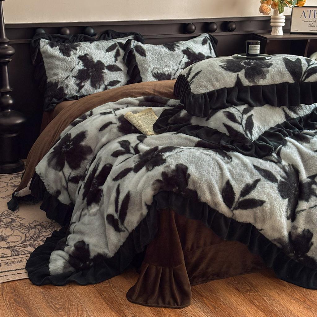 סט מצעים יוקרתי לחורף עם הדפס נמר ופרוות ארנב, ארבעה חלקים - כיסוי שמיכה עם ריפוד נוסף והגדלת עובי לחימום ונוחות משופרים.