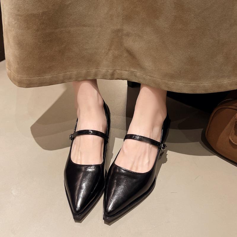 Elegant Versatile Women Pumps 2025 New Style Pointed Toe Mid Heels Shoes Fashion Outside Casual Buckle Comfy Women Shoes