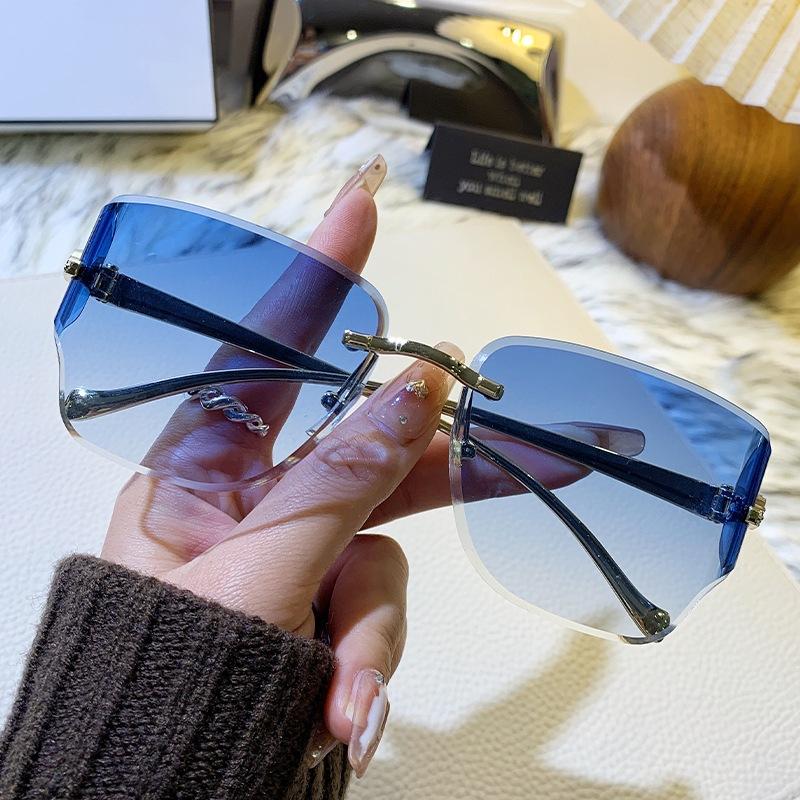 

JYL TS Sunglasses UV Frameless Leopard Curved Protection/90298 B-2467 светло-голубой