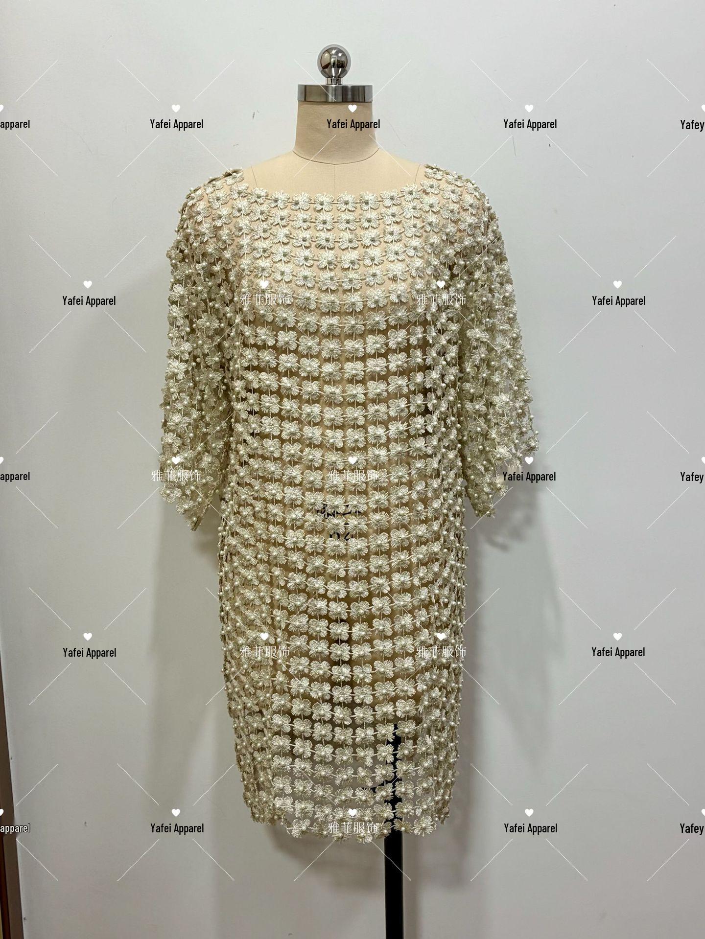

Elegant Beaded Floral Dress with Gold Thread and Hollow Short Sleeves One Size шампанского/золотой
