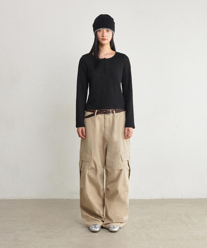 GLW [W] Steady Waffle Slim Henley Neck T-Shirt Black