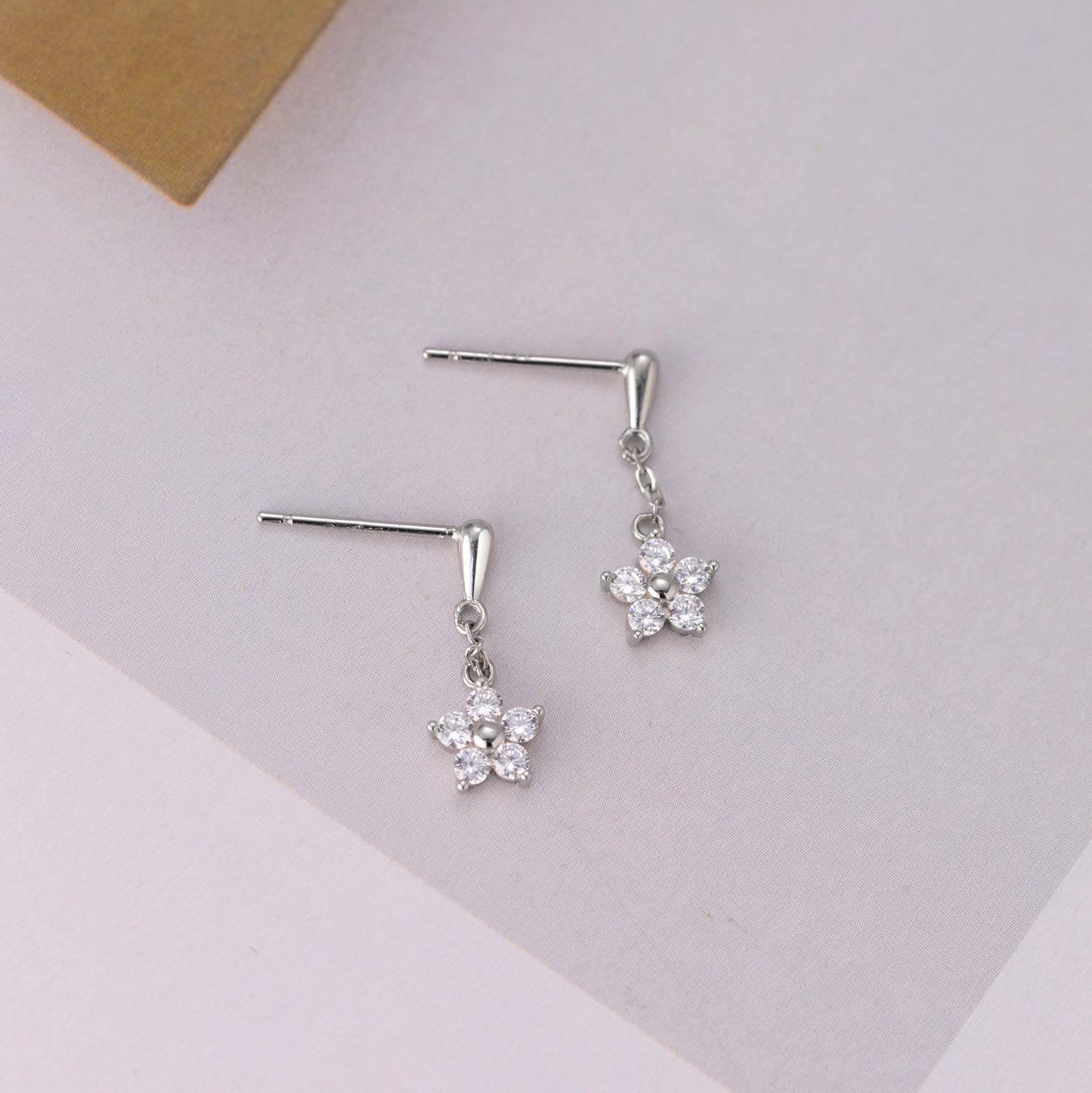 

925 Sterling Silver Star Dangle Earrings - Cubic Zirconia Gold Plated Star Drop Earrings for Women, Delicate Jewelry Gift серебряный