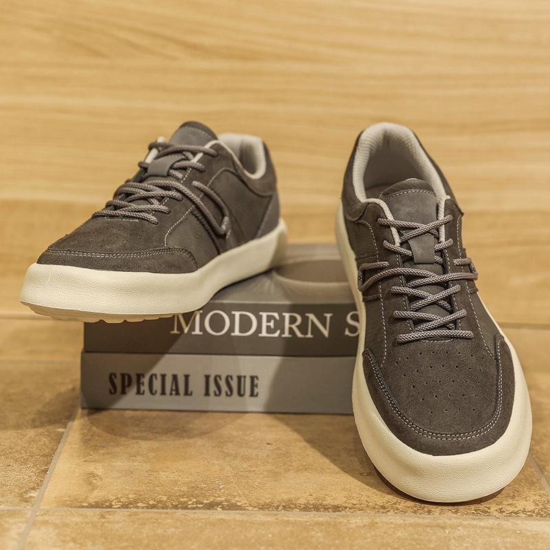 Fashion Suede Leather Men's Sneakers New Trend Casual Shoes Leisure Male Skateboard Footwear Non-slip Vulcanized Shoes Driving Trainers