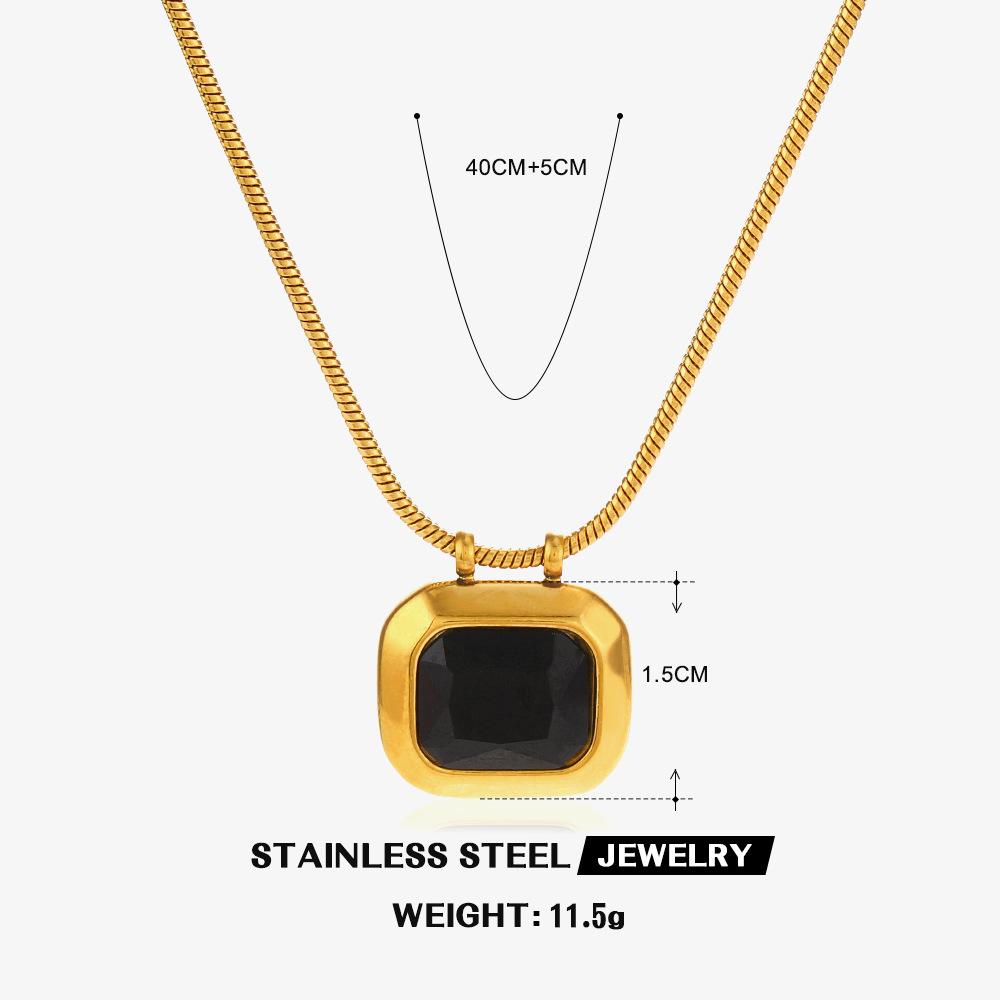 Vintage Stainless Steel Square Rhinestone Necklace for Women Court Style Flat Snake Chain Pendant Necklace Banquet Jewelry Gifts