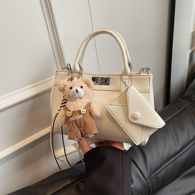 

Korean version of trendy fashion portable Kelly bag women s 2025 new high-end textured shoulder bag niche versatile messenger bag no pendant