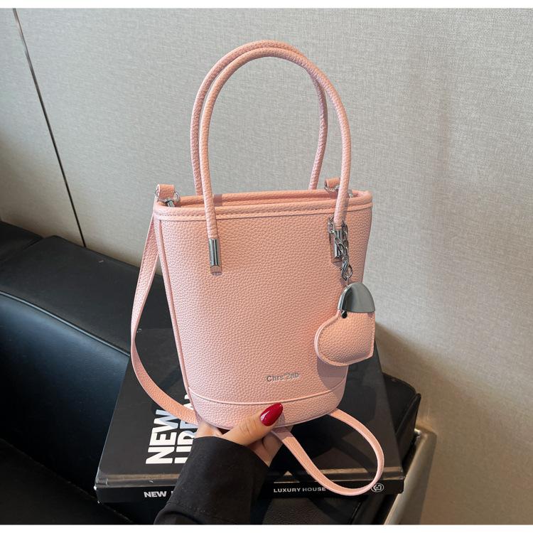 Portable High-end Trendy Bucket Bag Fashionable Shoulder Bag Spring New Simple Messenger Bag