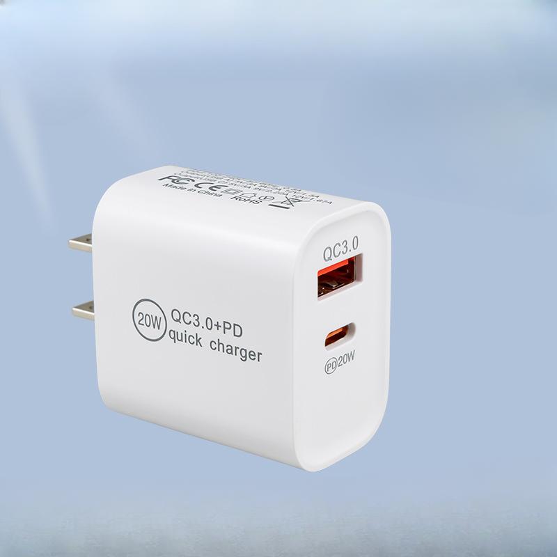 

Новое зарядное устройство для мобильного телефона PD20W с двумя портами A+C, мультинациональная спецификация, зарядная головка QC3.0+PD20W European standard