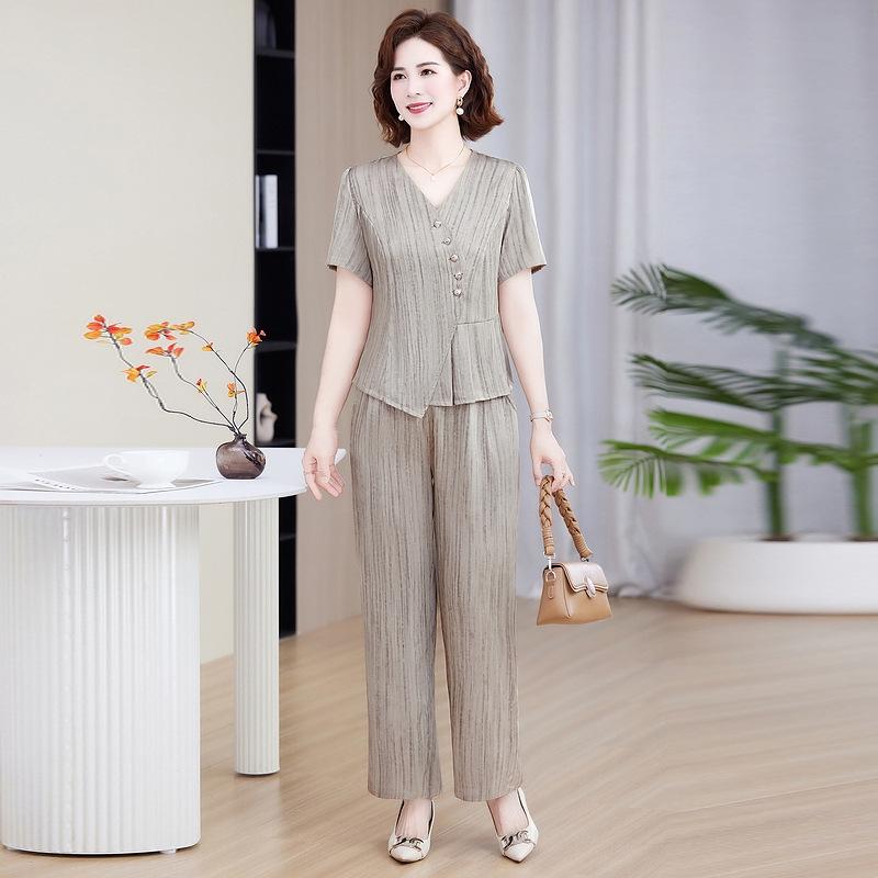 Women's Summer Slimming Two-Piece Set: Short Sleeve Blouse & Wide-Leg Pants