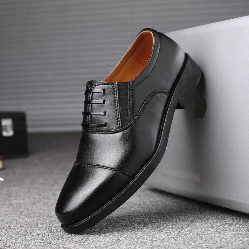 Fashion Men Classic Dress Shoes Formal Oxfords Business Office Wedding Shoes Wear Elegant Casual Leather Zapatos Brock Men Flat Shoes