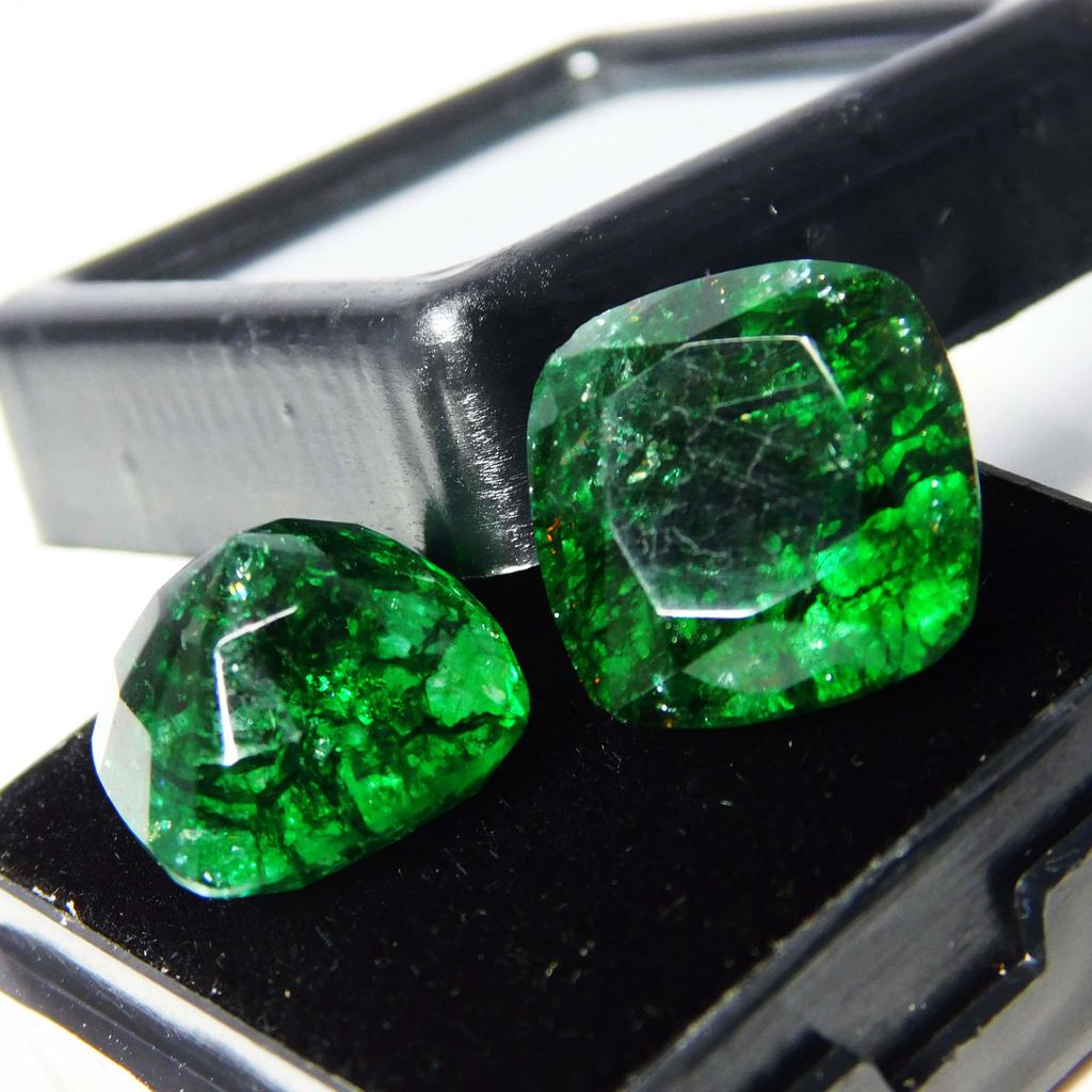 Loose Gemstone Natural Emerald 18.45 Carat CERTIFIED Colombian Best Cushion Cut