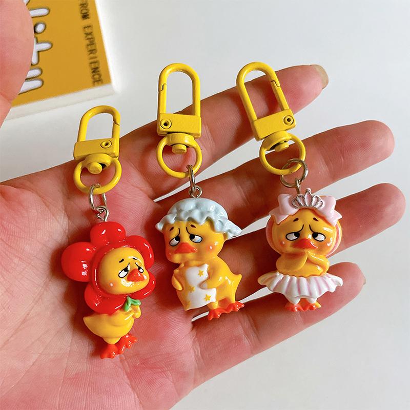 Lovely Yellow Annoying Duck Keychain Pendant Cartoon Resin Car Keyring For Girls Women Bag Backpack Decoration Accessories
