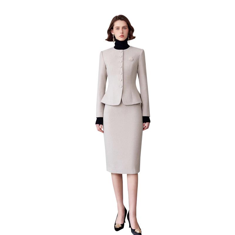 Elegant Retro Oatmeal Round Neck Skirt Suit for Women - Autumn/Winter Professional Workwear