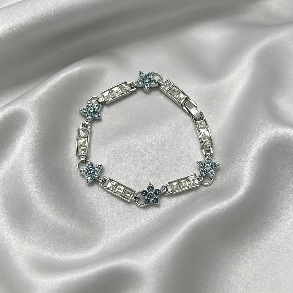 Charm Elegant Plant Female White Blue Zircon Stone Flower Square Bracelet Silver Color Wedding Jewelry For Women