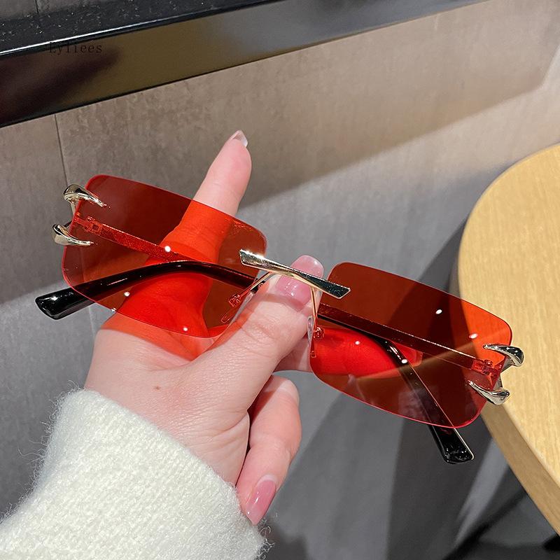 Latest Fashion Vintage Rectangle Sunglasses Rimless Frameless Gradient UV400 Shades Summer Traveling Sun Glasses for Women gafas