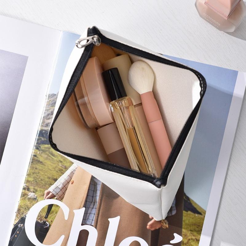 Women’s PU Leather Cosmetic Bag Large Capacity Makeup Bag Portable Zipper Toiletry Pouch Travel Organizer Clutch Storage Bag for Cosmetics Toiletries