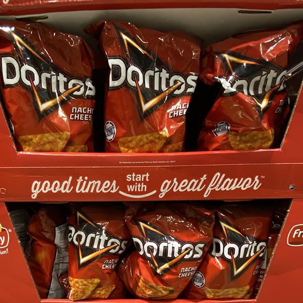 Frito-Lay Doritos Nacho Cheese Tortilla Chips Big Pack 850g