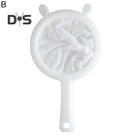 Kaffeefilter in Lebensmittelqualität mit Aufhängeloch. Praktisches manuelles Saftfiltersieb