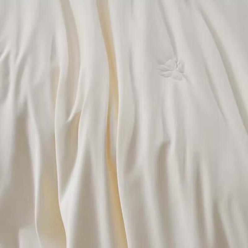 Mercer Home Butterfly Dance Washable Mulberry Silk All-Season Quilt