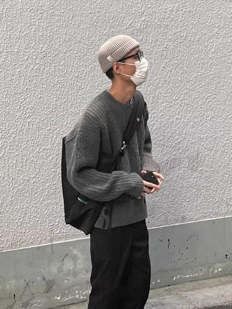 Men's Gray Retro Button-Up Woolen Knit Sweater: Trendy, Niche Heavyweight Coat Design