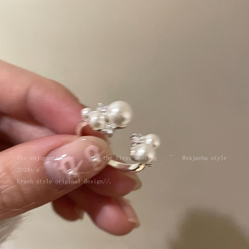 Pearl Stacking Open Ring: Elegant Women's Light Luxury Decorative Index Finger Ring with Exquisite Niche Design