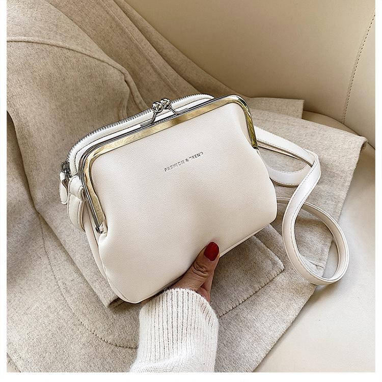 

Casual Clip Bag Simple Women Messenger Bag PU Leather Lady Shoulder Crossbody Bag Kiss Lock Bags Party Evening Clutch Purse бежевый