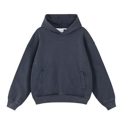 Praná námořnická modrá bavlněná americká retro mikina s kapucí a kapsou pro muže a ženy.