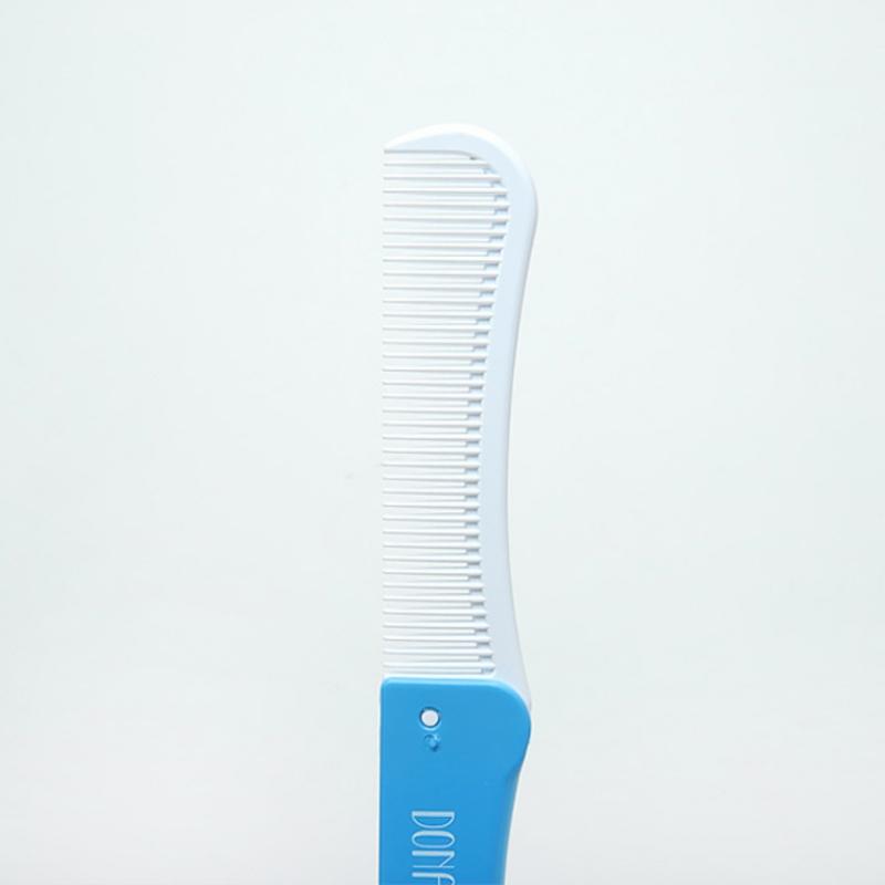 Daiso Disney Mickey Friends Foldable Comb