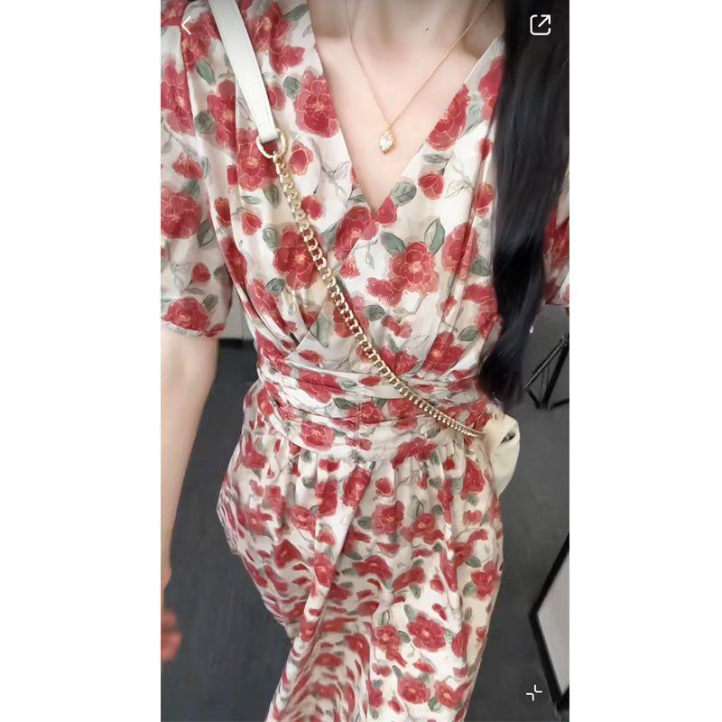 2026 Plus Size French V-neck High-waisted Print Dress - Elegant Slimming Summer Style for Women