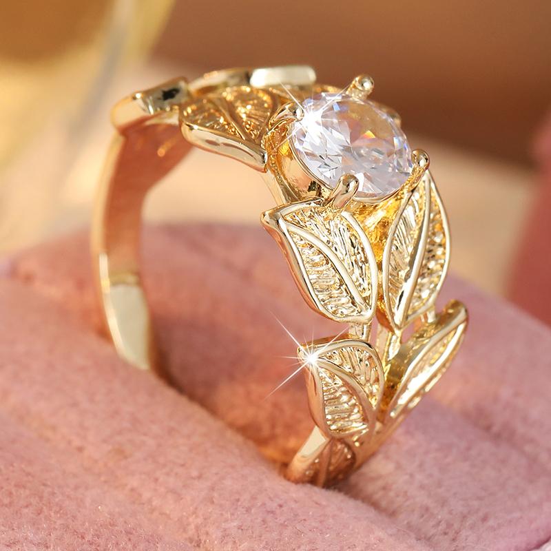 Gorgeous Inlaid White CZ Leaf Women's Ring Creativity Gold Color Hand Carving Daily Wear Party Jewelry Anniversary Gift