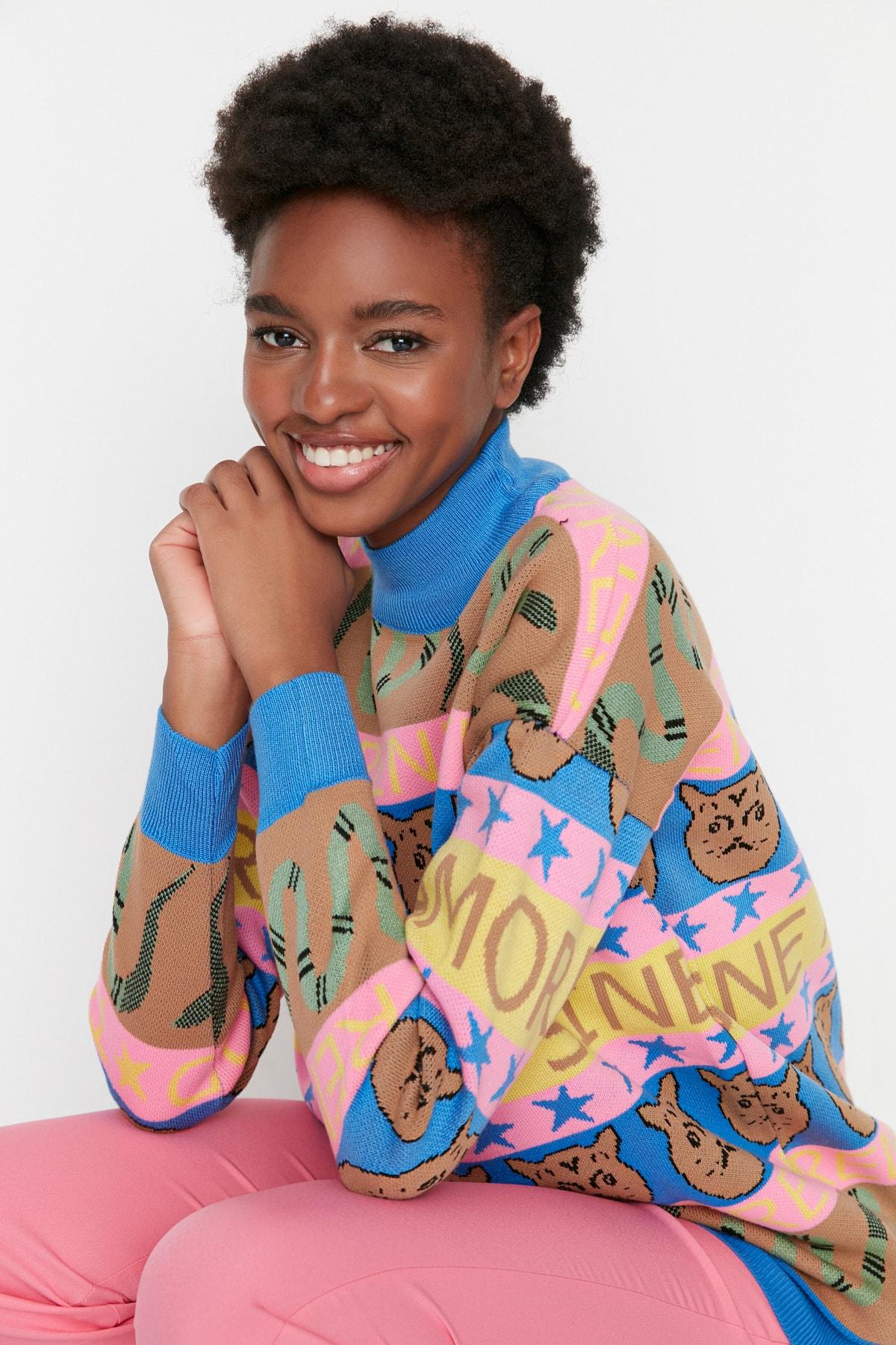 

Разноцветный жаккардовый вязаный свитер с воротником-стойкой TWOAW22KZ0013