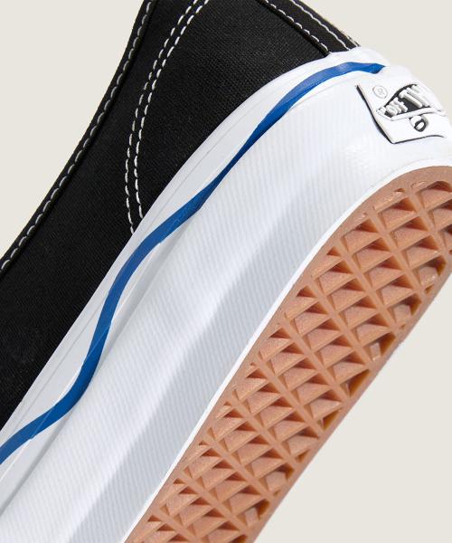 [Vans] Premium Authentic 44 - (Seoul) Black:White VN000EAABPB1