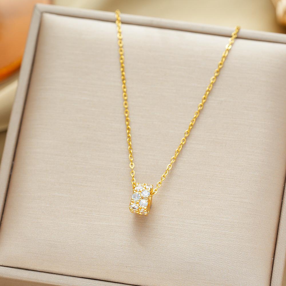 

Delicate Micro-Set Waistline Pendant Titanium Steel Necklace Women Light Luxury Minimalist Collarbone Chain