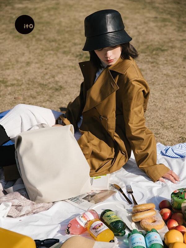 ITO Lightweight Splash-Proof Backpack