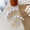 Resin Handcrafted Plastic Pearl Hair Claw With Charming Fresh And Sweet Design