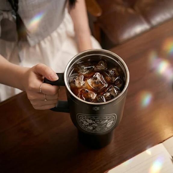 BT21 Hologram Tumbler 300oz