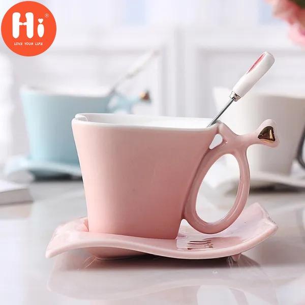 Hallo Keramik-Kaffeetasse, herzförmige Tassen, blau, kreative Milchtasse mit Löffel, Valentinstag-Geschenk-Tassen-Sets für Liebhaber