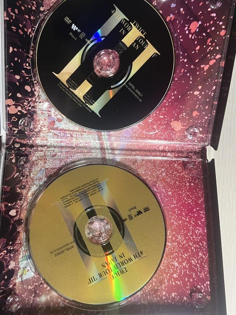 [USED] TWICE 4TH WORLD TOUR III IN JAPAN