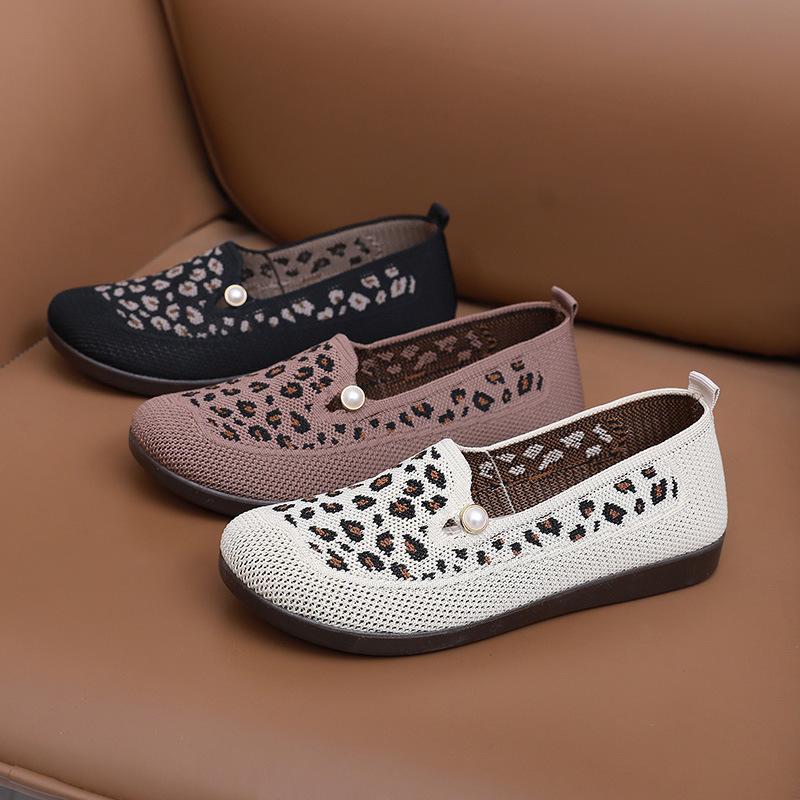 Spring and Summer New Old Beijing Cloth Shoes Women's Flying Woven Breathable Mesh Casual Doudou Shoes One-pedal Flat-soled Leopard Print Single Shoes