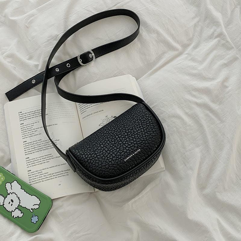 

Women S Bagnewest One-Shoulder Hand-Held Messenger Bag Korean Version Ins Retro High-Quality Texture Pu Chain Bag