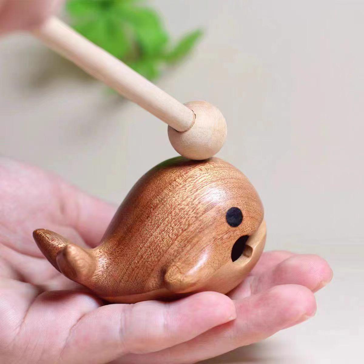 

Wooden Fish Desktop Ornament: Calming & Stress-Relief Gift for Birthdays, Christmas, or Housewarming