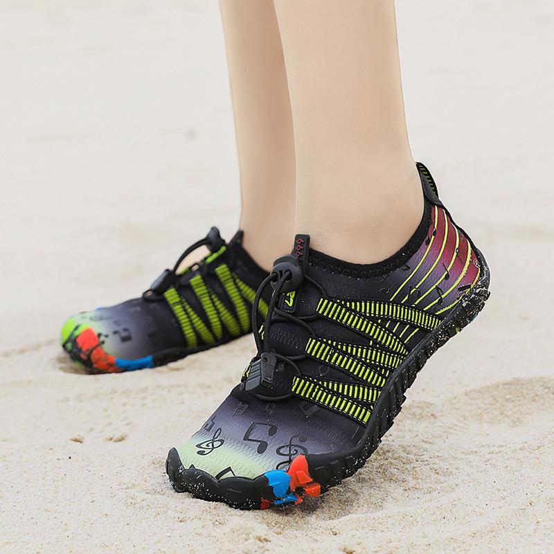 New beach shoes soft sole outdoor mountaineering creek shoes boys and girls swimming shoes wading shoes platform casual shoes