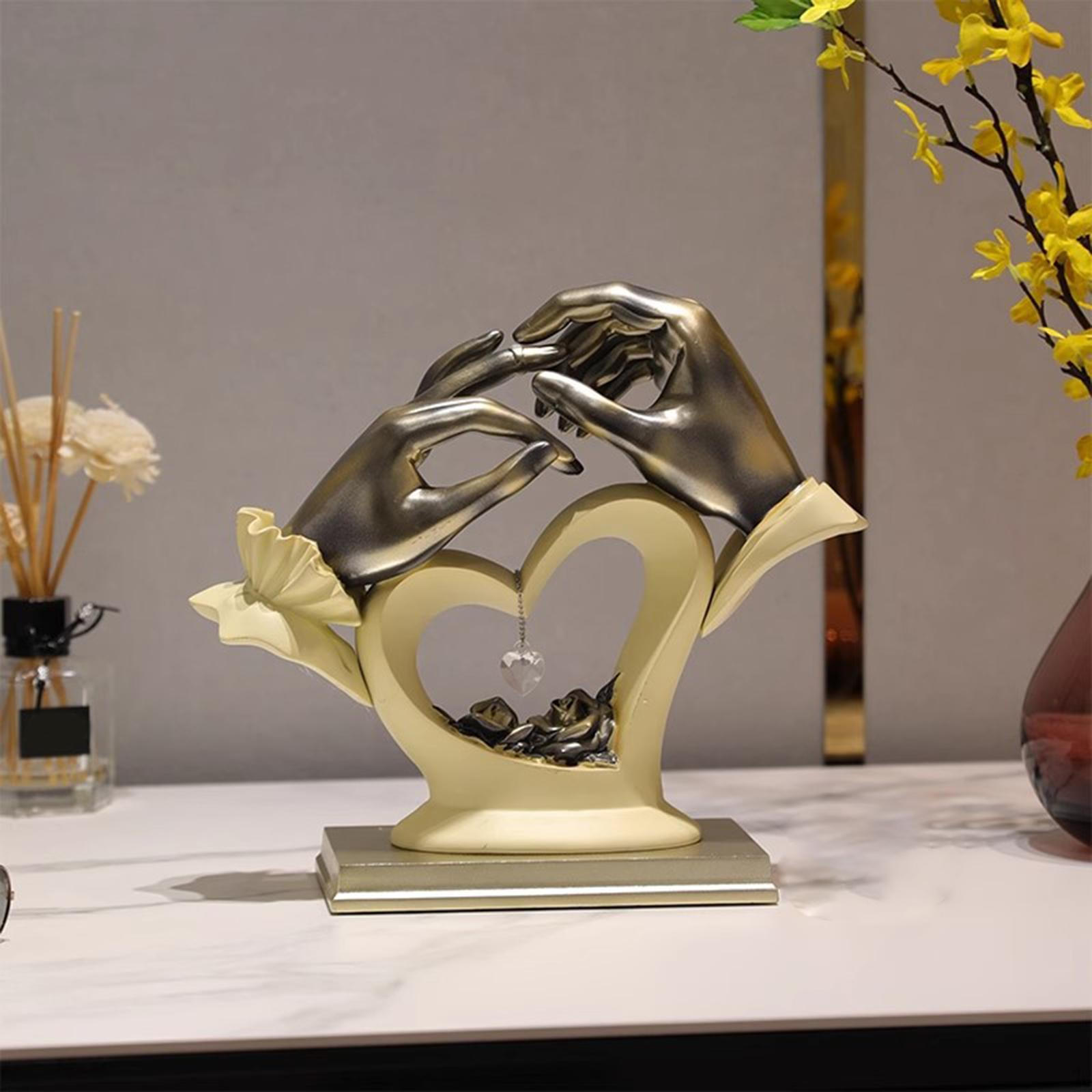 

Hands Statue Desk Display Decoration Tabletop Resin Crafts Engagement Decorative Living Room жовтий