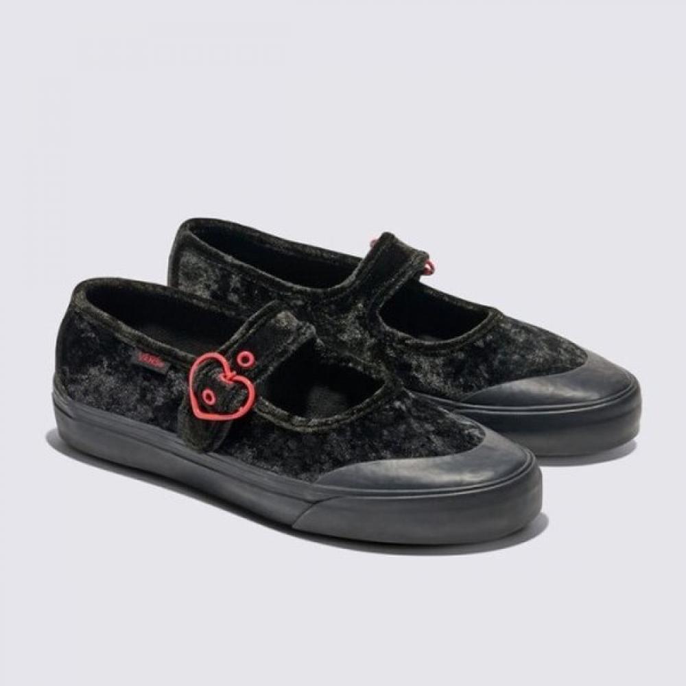 

Vans Харт Мэри Джейн Мэри Джейн Блэк HEARTSBLACKRED/230