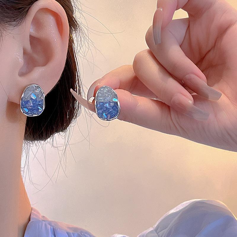 Lesklé gradientní křišťálové náušnice pro ženy Okouzlující sladké náušnice s nepravidelnými puzetami v barvě bonbónů Vílí módní náušnice kapky na párty Zirkon