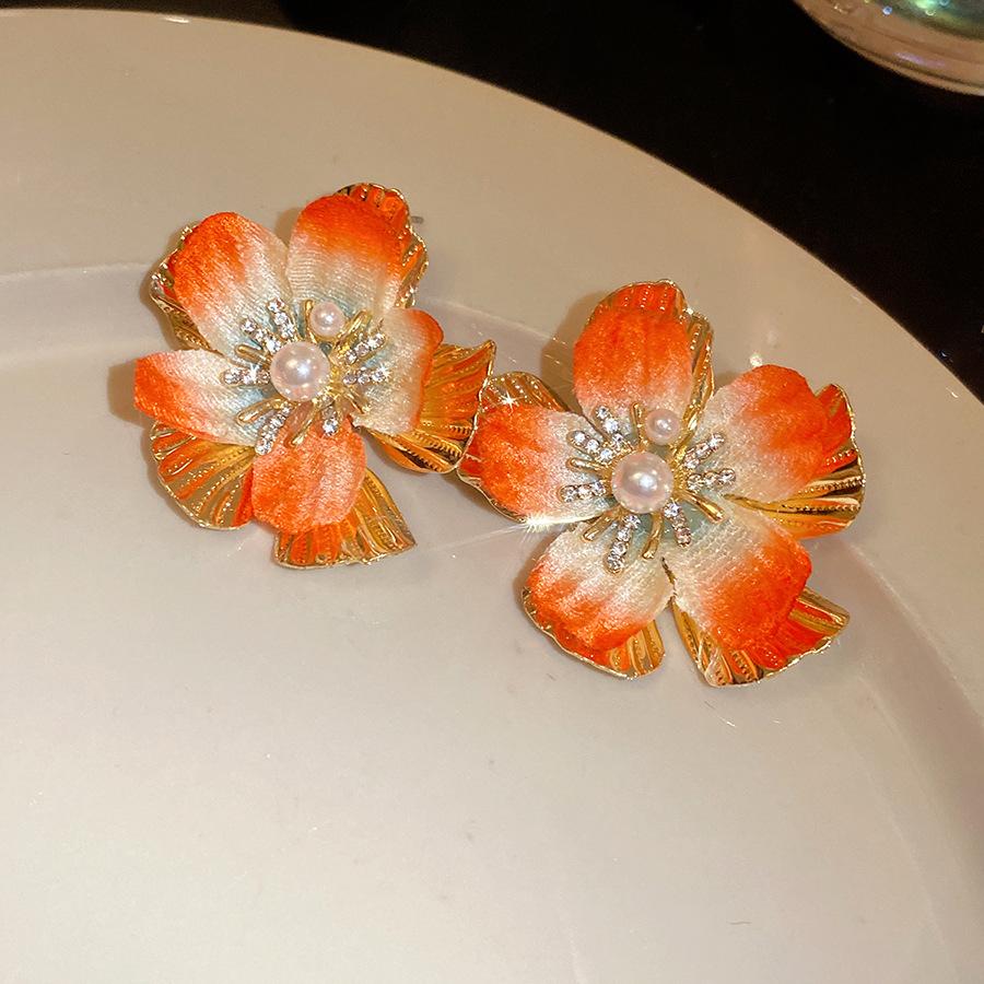 Steel needle zircon fabric flower pearl stud earrings European and American retro court style earrings light luxury high-end earrings