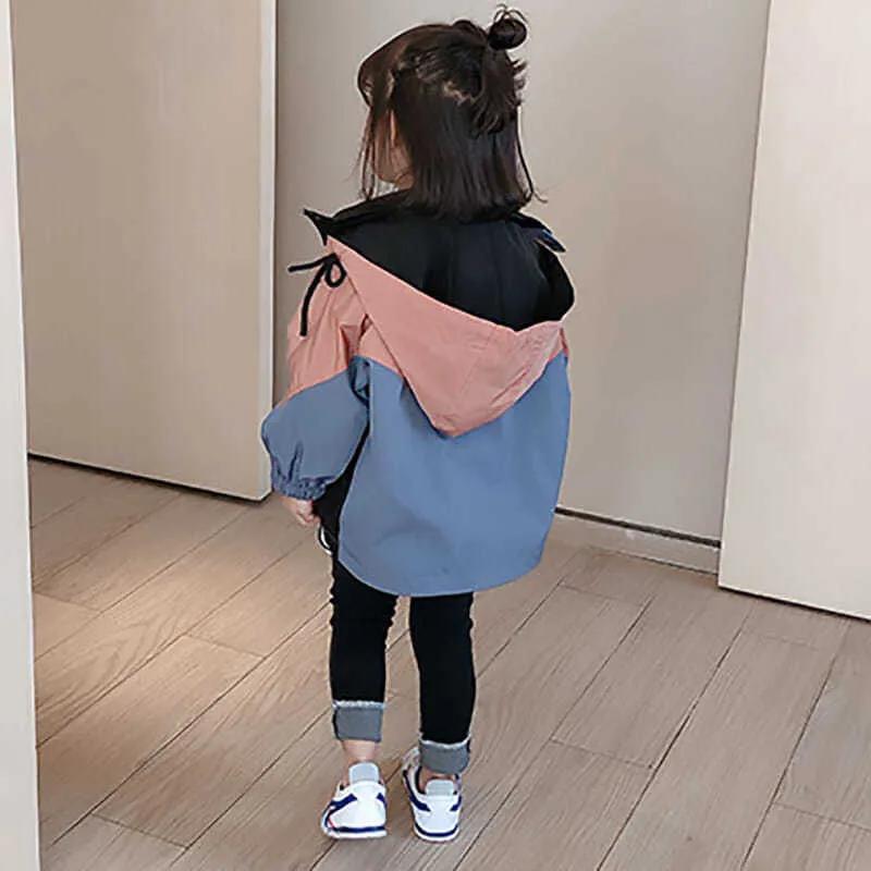 Giacca da ragazza primaverile e autunnale color block a maniche lunghe antivento con cappuccio e zip traforata
