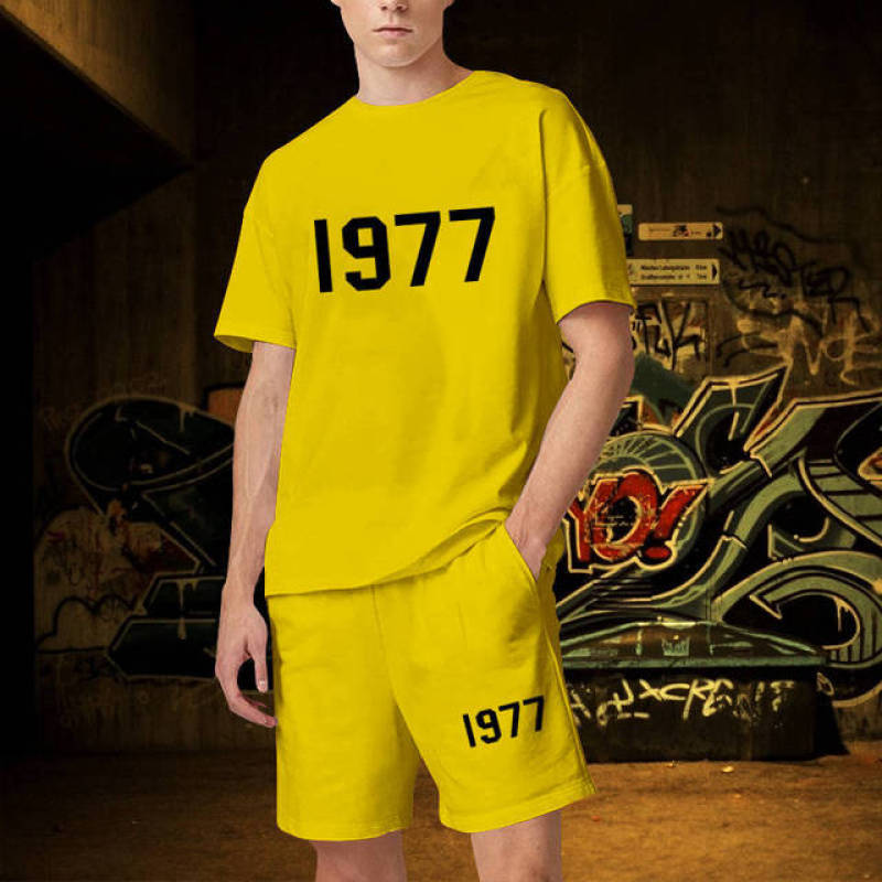 1977 Set corto da uomo di lusso da donna Abiti firmati Grafica oversize Harajuku y2k T-shirt Pantaloncini Marchio di alta qualità