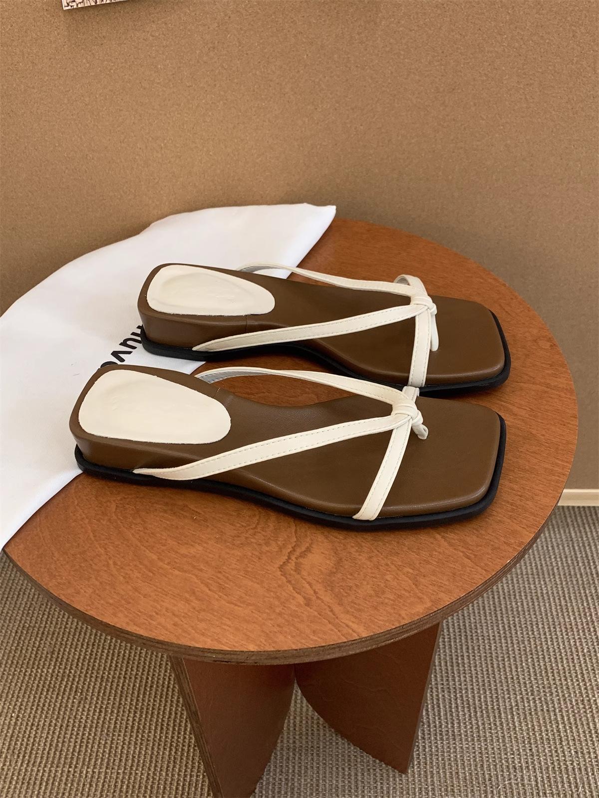 

French wedge heel flip-flops shoes women s summer wear 2025 new temperament beautiful thin strap cold slippers 35